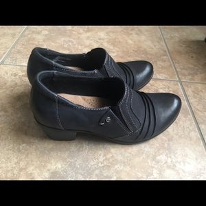 Earth Origins by Earth - Block Heels